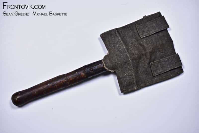 Soviet Entrenching Tool and Cover; Wartime issue - Image 2